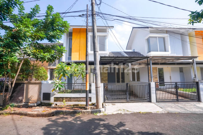 Rumah 2 Lantai Minimalis 10 Menit ke Rs Medika Bsd Hadap Timur J34886
