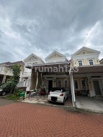 Rumah 2 Lantai di Paramount Village Dekat Kariadi. Minim Renov.