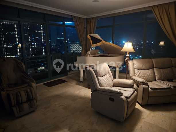 Apartemen Premium 136 m², Furnished Mewah, Lokasi Tugu Pancoran Apartemen Premium 136 m², Furnished Mewah, Lokasi Tugu Pancoran