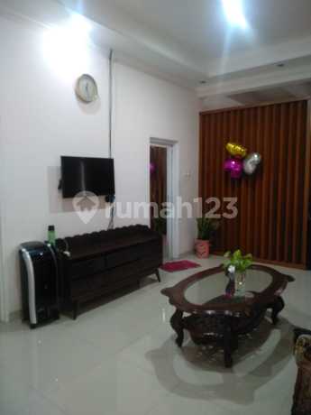 Well-Maintained House with Bonus Kitchen Set in Cibolerang Indah Well-Maintained House with Bonus Kitchen Set in Cibolerang Indah