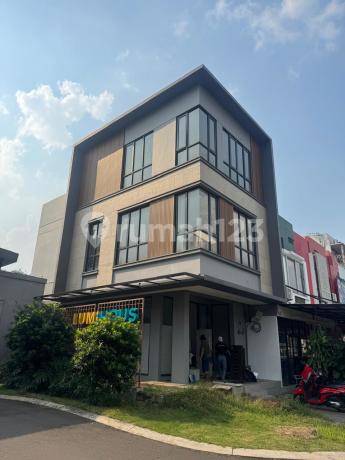 Ruko Hook 3 Lantai Terdepan di Legenda Wiaata Cibubur Siap Pakai