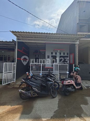 Rumah 1 Lt Siap Huni 15 Mnt ke SMA Tarakanita Gading Serpong Hadap Timur J34359