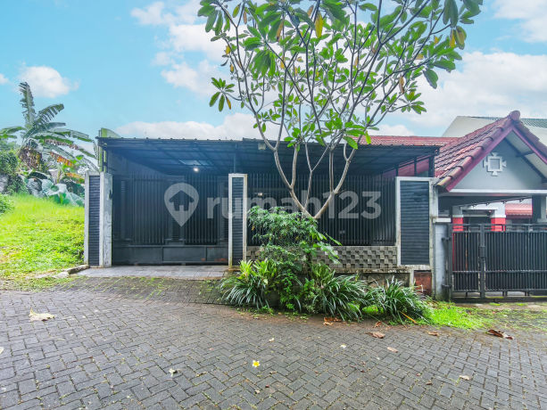 Rumah 2 Lantai Luas 15 Menit ke Stasiun Cibinong Dibantu KPR J40465