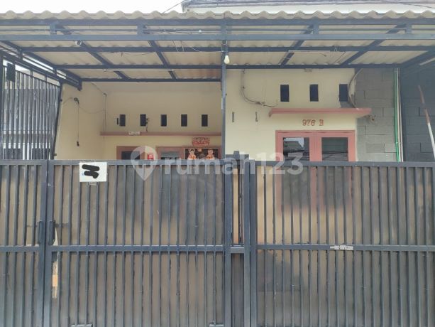 Rumah Strategis 15 Menit ke Terminal Poris 1 Lantai Hadap Timur J40092 Rumah Strategis 15 Menit ke Terminal Poris 1 Lantai Hadap Timur J40092