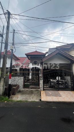 Rumah Strategis 3 KT Akses Dekat Pintu Tol Bekasi Barat 2 Bebas Banjir J33896 Rumah Strategis 3 KT Akses Dekat Pintu Tol Bekasi Barat 2 Bebas Banjir J33896