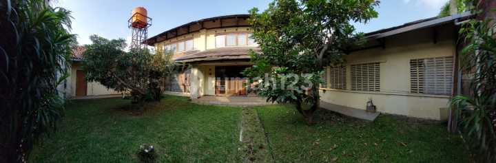Jual cepat rumah mewah komplek Kumala Garden sayap Pasteur