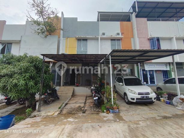 di Townhouse Puriloka ,Dekat Vihara Maitreya Dan Sekolah Yehonala ,Sei Panas di Townhouse Puriloka ,Dekat Vihara Maitreya Dan Sekolah Yehonala ,Sei Panas