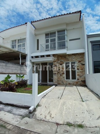 Rumah Baru Perum The Greenlake Wonorejo, Rungkut 2 Lantai Lebar 6