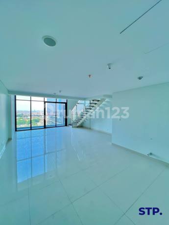 SOHO Vieloft Ciputra World Lantai 9 Area Balcony Luas View City