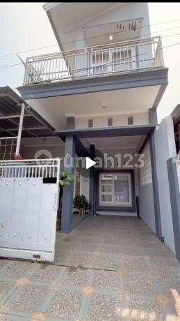 Rumah Bagus Dalam Komplek Dekat Brawijaya University