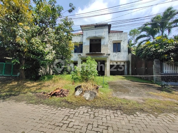 2-Story House for Sale in Ketintang Permai, Surabaya