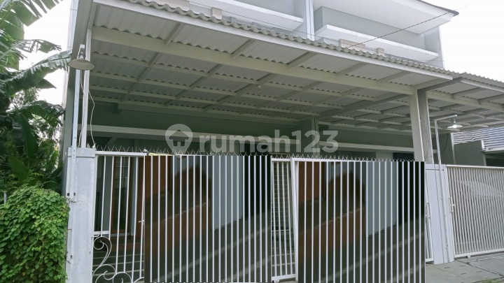 Rumah 2 Lantai Dijual di Wiyung Brantas Permai Surabaya Rumah 2 Lantai Dijual di Wiyung Brantas Permai Surabaya