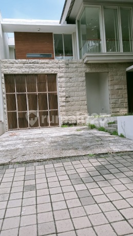 2-Story House for Sale in Grand Eastwood Citraland Surabaya