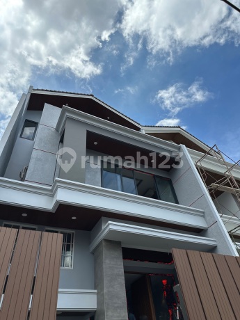Rumah Baru Minimalis 3 Lantai Di Puri Indah Jalan Lebar Lokasi Tenang Rumah Baru Minimalis 3 Lantai Di Puri Indah Jalan Lebar Lokasi Tenang
