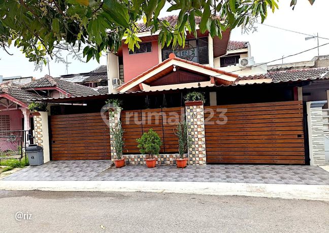 Rumah Luas dan Nyaman di Tengah Kota [Bumi Adiarsa Kencana - Karawang Barat]