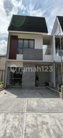 Rumah Baru di Villa Rosa Karawaci Kel Binong Kec Curug Private Cluster dengan Fasilitas Lengkap