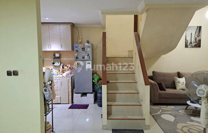 DIJUAL RUMAH CANTIK 2 LANTAI PERUMAHAN METRO PERMATA 2 KARANG TENGAH TANGERANG