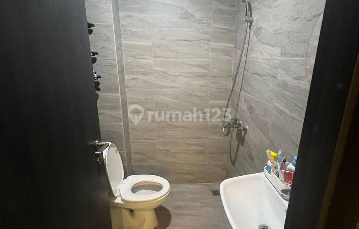 Dijual cepat Apartemen Collins Boulevard  3 BR lantai 11,Serpong 