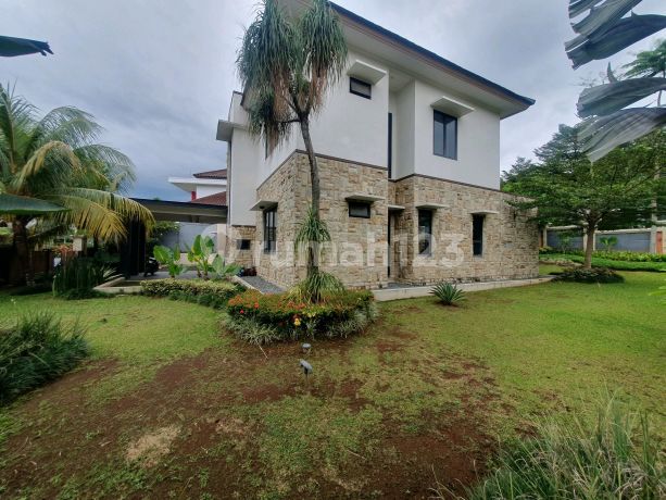 Rumah Nyaman 2 Lantai di Cluster Northridge Golf Sentul City