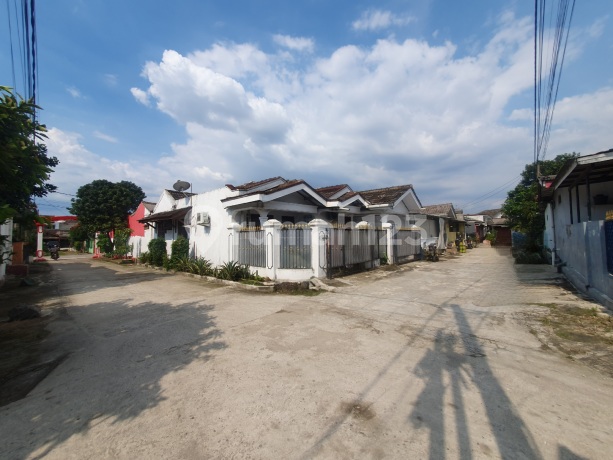 For Sale: Affordable House in Inkopad Tajur Halang Complex.