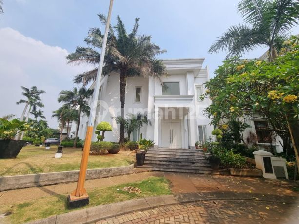 Rumah Mewah Taman Resort Mediterania Pantai Indah Kapuk 1013M