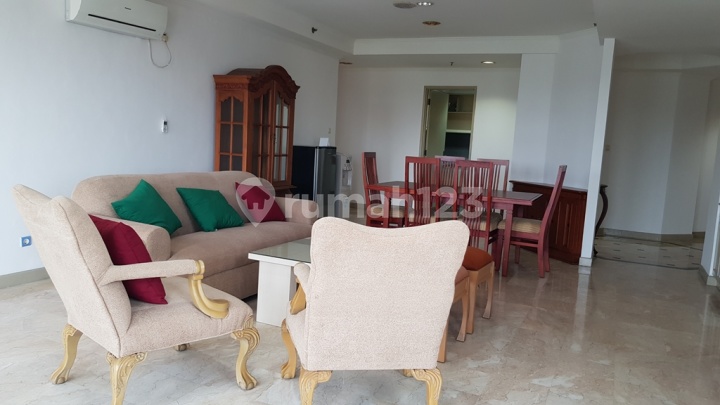 Cozy 3BR Apt with Easy Access Area At Bukit Golf Pondok Indah Cozy 3BR Apt with Easy Access Area At Bukit Golf Pondok Indah