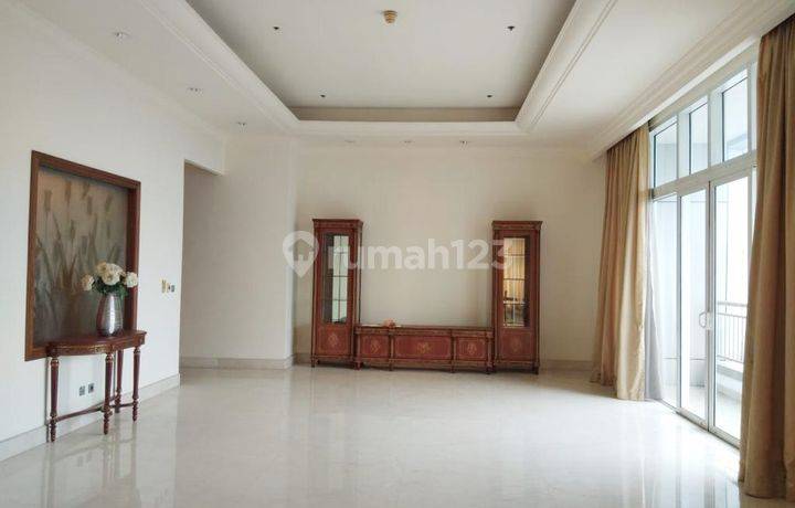 Nice and Luxurious Apt with Easy Access At Pacific Place Residence