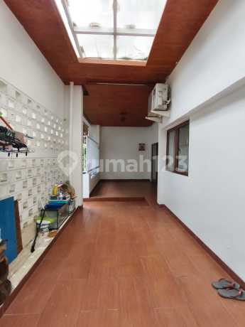For Sale Renovated Ready-to-Occupy House in Wisteria (007) For Sale Renovated Ready-to-Occupy House in Wisteria (007)