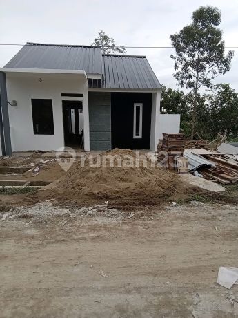 Di Jual Rumah Baru Siap Huni, Tanpa Dp Dan Free Semua Biaya - Biayanya Di Jual Rumah Baru Siap Huni, Tanpa Dp Dan Free Semua Biaya - Biayanya