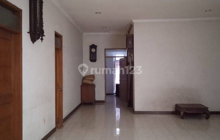 Hitung tanah Jual rumah lama + gudang ex home industri
Jl. Kembar Indah
Sayap jl. Moh toha Bandung