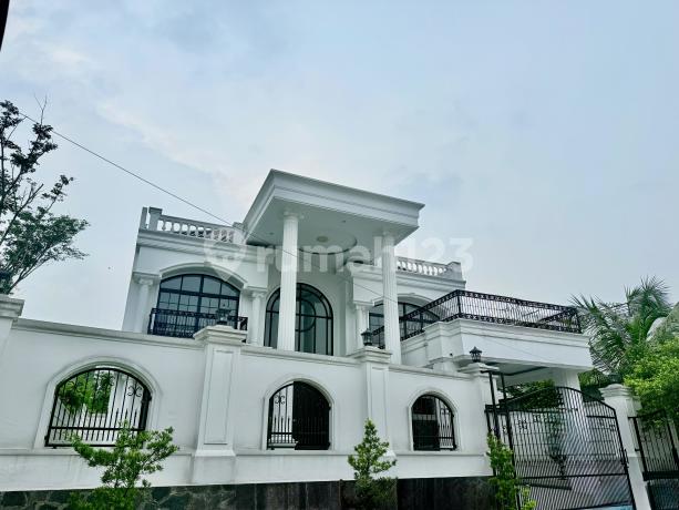 Rumah Mewah Modern Clasik Sentul City Bogor