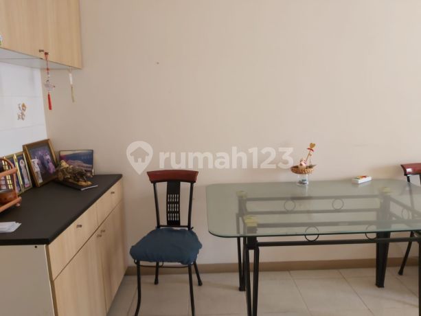 APARTEMEN CITY RESORT TAMAN PALEM LUAS 55 METER FURNISHED SIAP HUNI