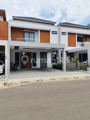 Dijualcepat Rumah 2Lantai Cantik Siap Huni, Semi Furnish, Beverly Park Batam Center... Dijualcepat Rumah 2Lantai Cantik Siap Huni, Semi Furnish, Beverly Park Batam Center...