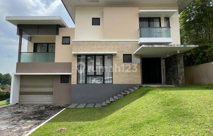 Dijual 
rumah Mewah Hook 2lantai Komplek Nagoya Valley Residence Nagoya, Batam