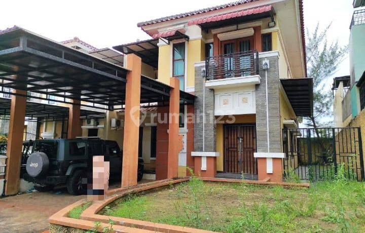 DIJUAL cepat  Rumah Hook Tengah Beverly Garden 2Lantai Batam Center