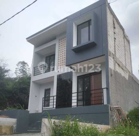 Rumah Baru 2 Lantai di Cikutra Highland Dekat ke Pusat Kota Bandung