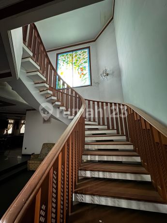 Bgv Kintamani Square-shaped Land House for Sale in Kelapa Gading