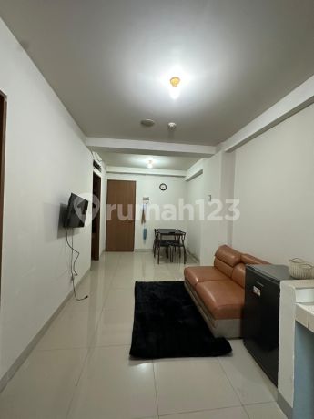 Apartment Oak Tower Lantai Tengah Full Furnished Apartment Oak Tower Lantai Tengah Full Furnished