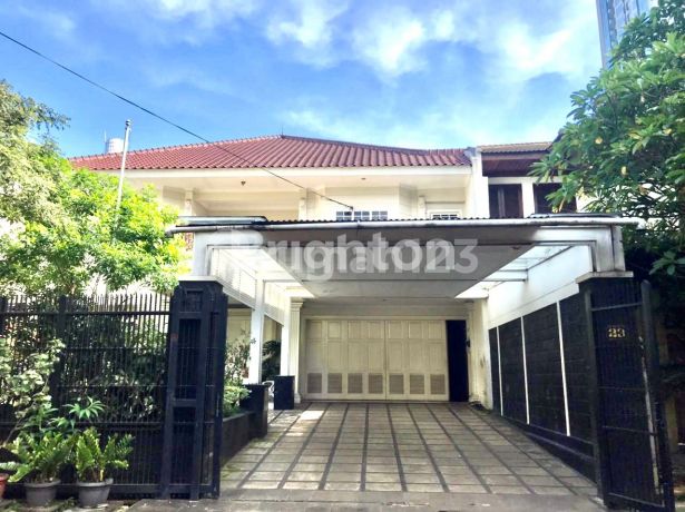 RUMAH GOLF MANSION FATMAWATI