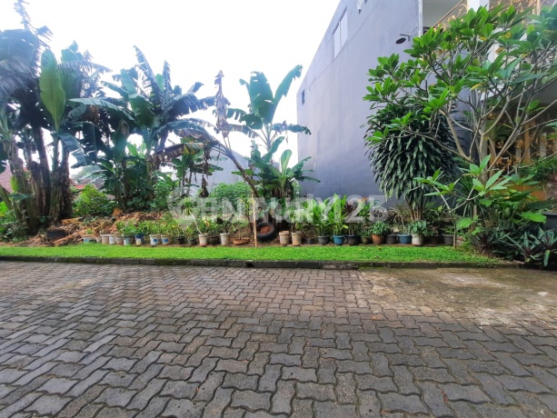 Kavling Hook Villa Gunung Lestari Lingkungan Asri, Bentuk Kotak