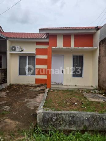 Dijual Cepat Rumah di Cluster Taman Raya, Botania