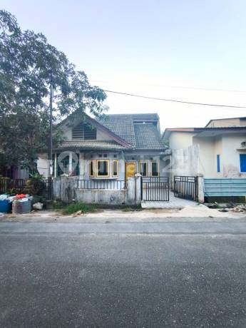 Dijual Rumah (Butuh Renovasi) + Kavling di Greenland, Batam Center