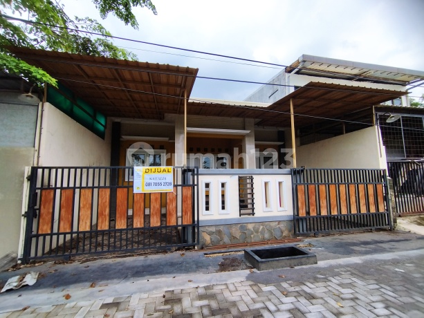 Dijual Rumah Semarang Indah 3 Kamar Tidur Siap Huni Dekat Bandara Ahmad Yani Dan Mall The Park Dijual Rumah Semarang Indah 3 Kamar Tidur Siap Huni Dekat Bandara Ahmad Yani Dan Mall The Park