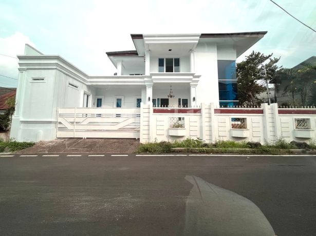 Dijual Cepat Rumah Mewah Posisi Hook Siap Huni di Palem Kartika Bambu Apus Dijual Cepat Rumah Mewah Posisi Hook Siap Huni di Palem Kartika Bambu Apus