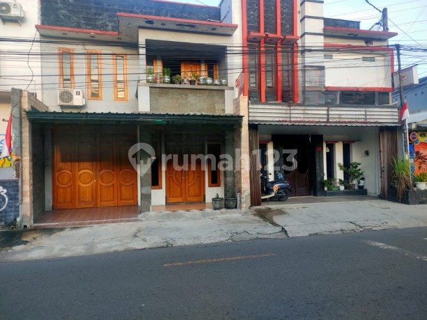 Di Jual Rumah 2lt Lokasi Strategis Pinggir Jalan Monjali Ngaglik Butuh Minim Renovasi