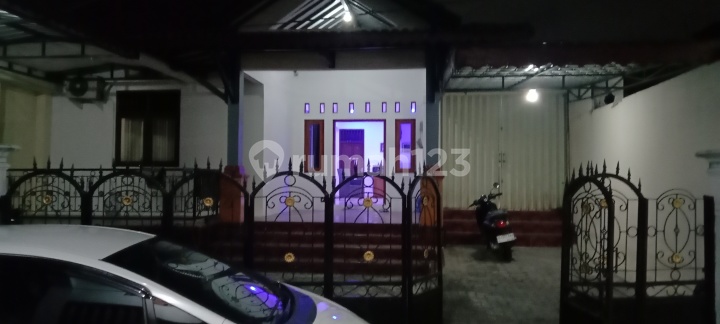 Jual Rumah Siap Huni Lokasi Strategis Dalam Kota Dekat Gembira Loka Jual Rumah Siap Huni Lokasi Strategis Dalam Kota Dekat Gembira Loka