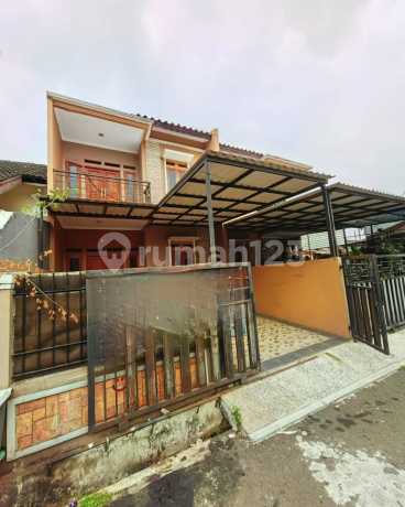 For Sale Cheap House, Can Use KPR, Near Puri Beta1 Cileduk Busway Stop.