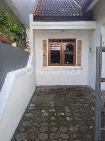 Dijual Rumah Siap Huni Nyaman Terawat Lokasi di Komplek Cipaganti Graha Bandung