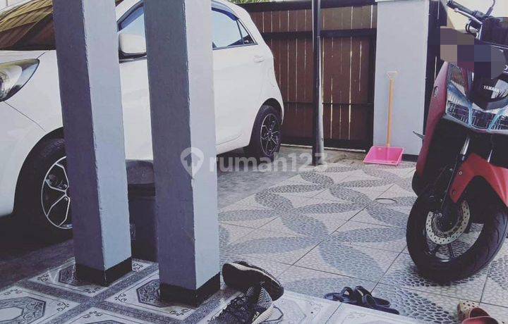 Rumah Hook Asri dalam Cluster Banyu Biru Ciwastra