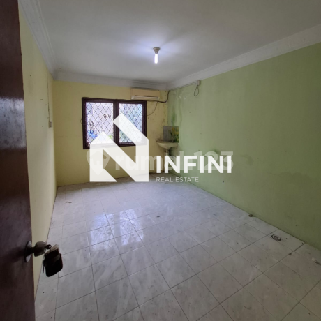 Rumah Modern 2 Lantai Unfurnished di Batam - Lingkungan Nyaman & Aman